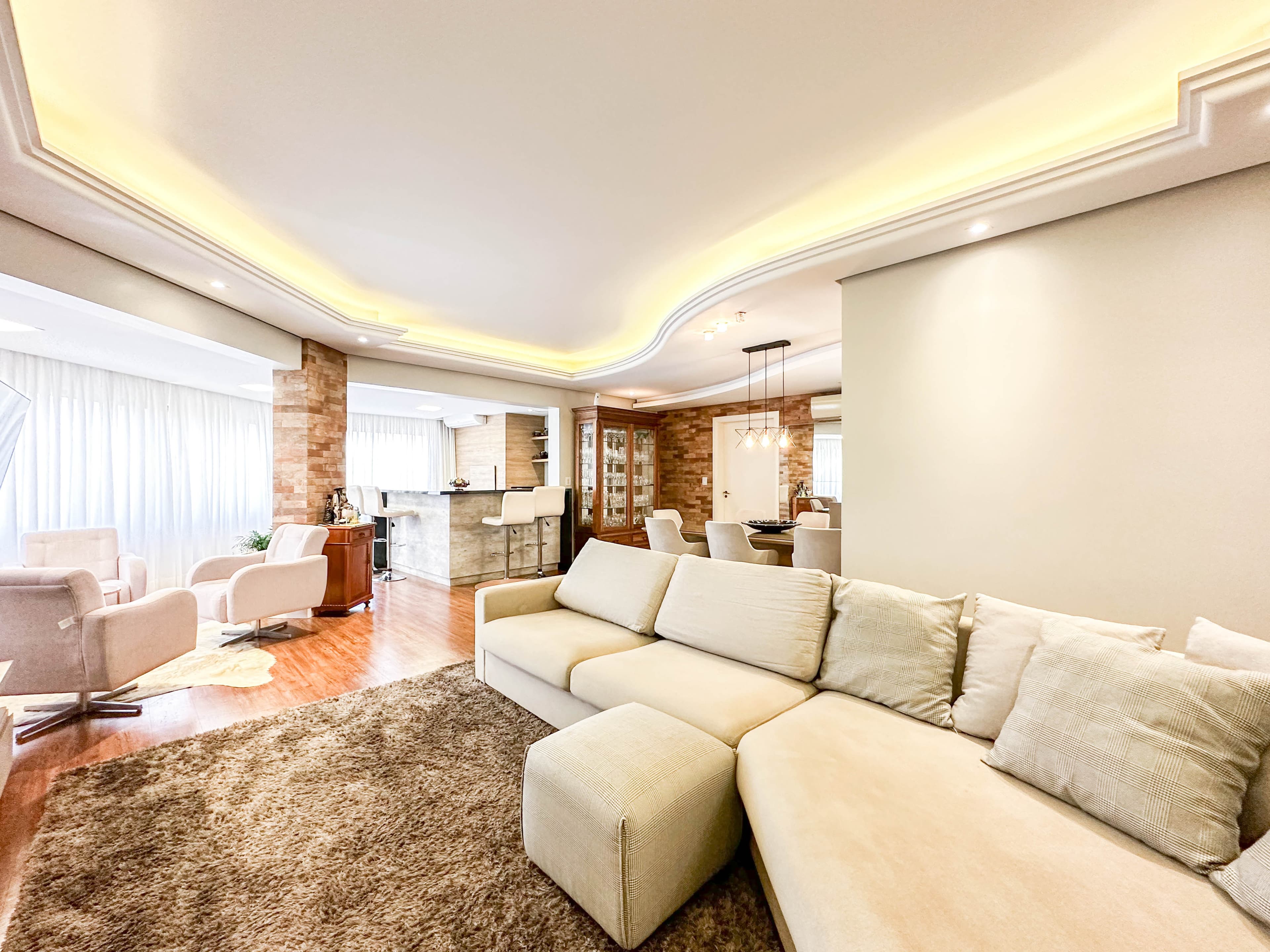 Foto do imóvel Belíssimo Apartamento semi mobiliado com 03 dormitórios próximo à Av. Cardoso em Novo Hamburgo.