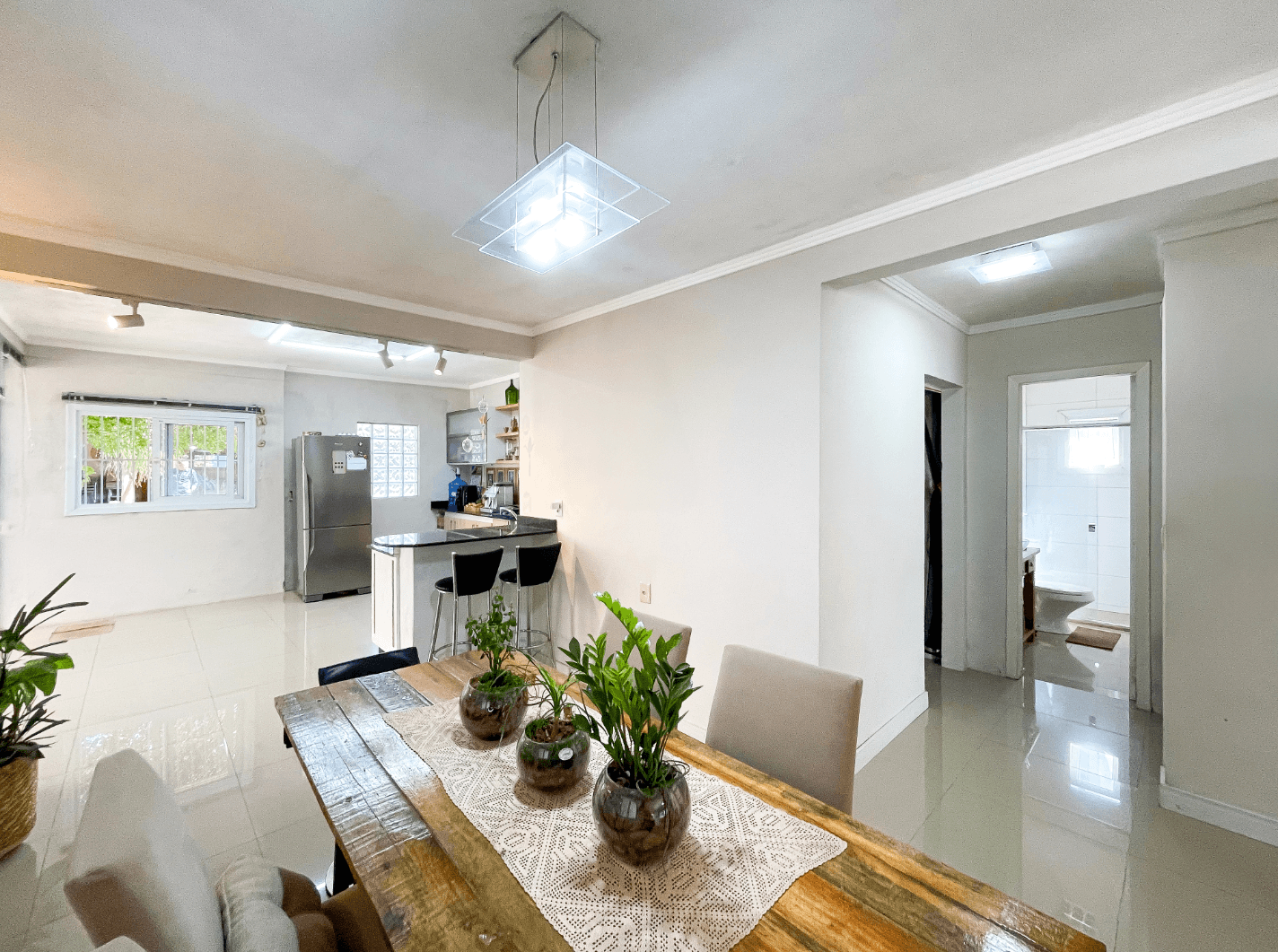 Foto do imóvel Casa SEMI MOBILIADA com 02 dormitórios sendo 01 SUÍTE à venda no bairro Jardim Mauá em Novo Hamburgo