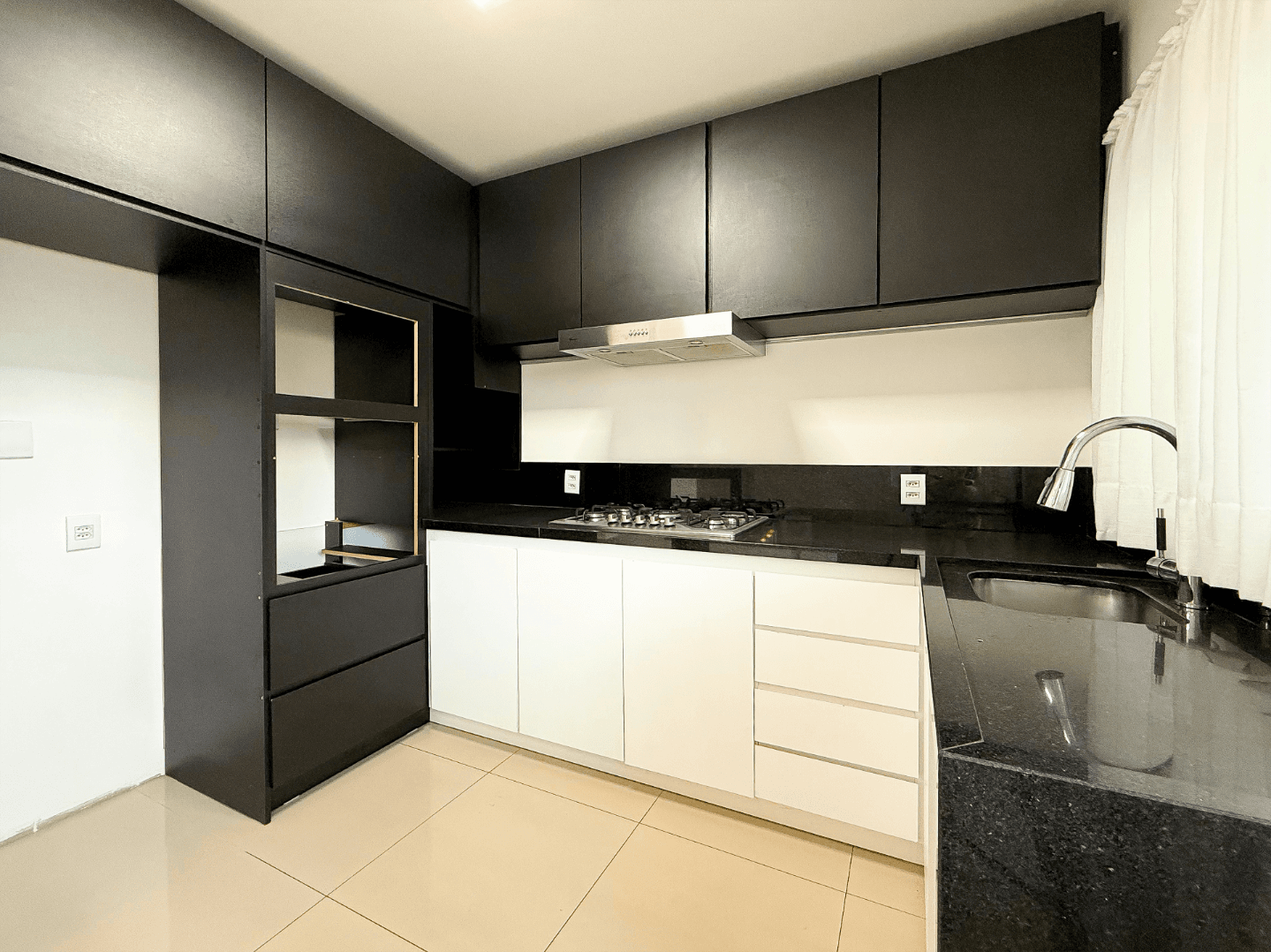 Foto do imóvel Casa em condomínio com 03 dormitórios à venda no bairro Rondônia em Novo Hamburgo