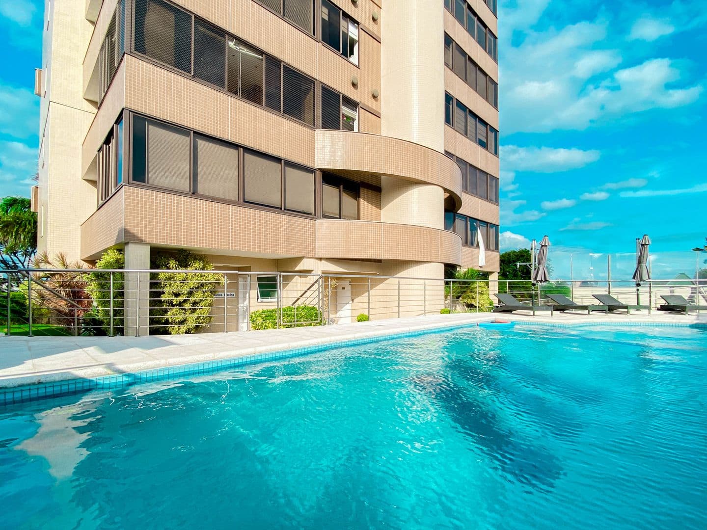 Apartamento SEMIMOBILIDADO com 02 suítes, no Bairro Boa Vista em Novo Hamburgo.