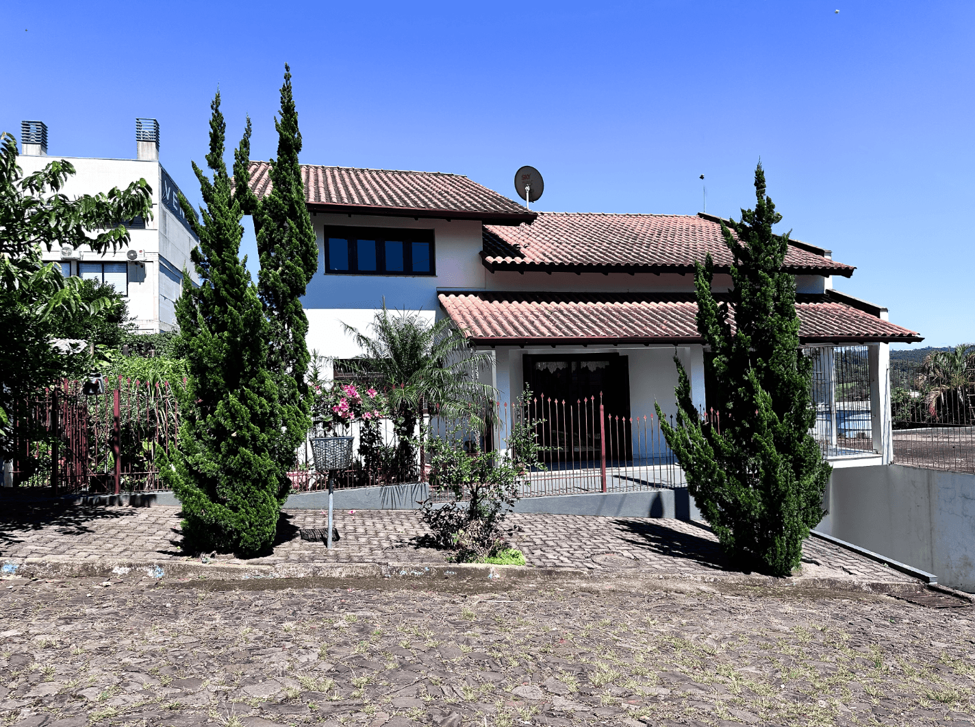 Casa em alvenaria com 335 m² com 03 dormitórios à venda no bairro Bela Vista em Estância Velha
