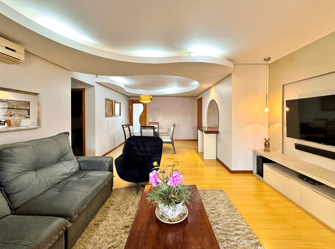 Foto do imóvel Apartamento SEMI MOBILIADO com 03 dormitórios sendo 01 SUÍTE  à venda no bairro Vila Rosa em Novo Hamburgo