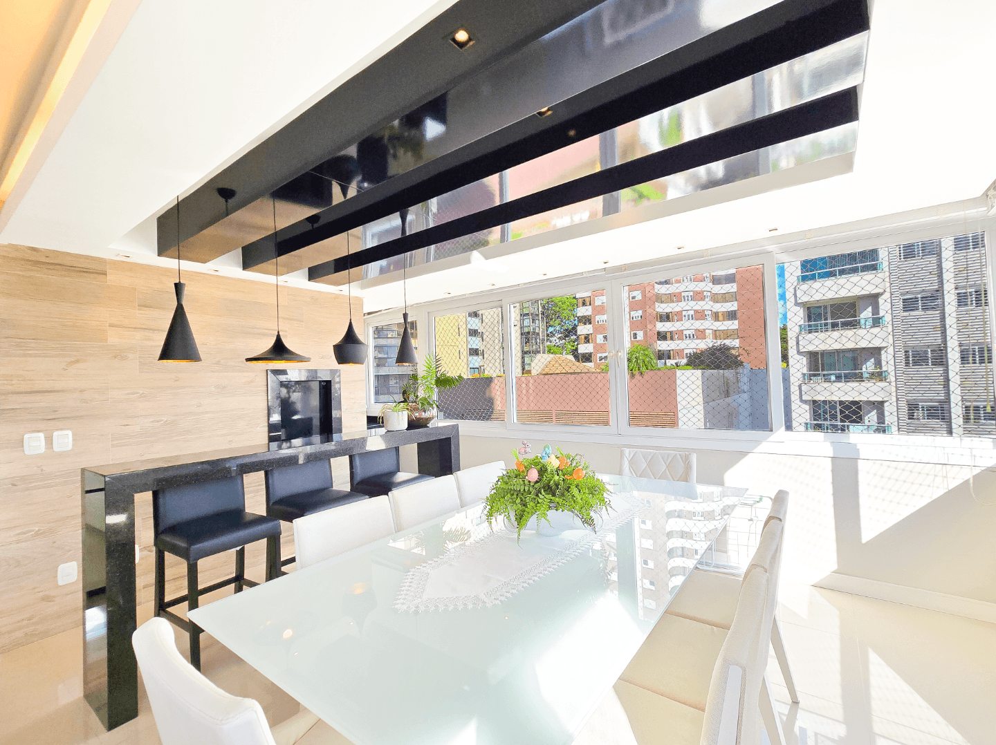 Foto do imóvel Apartamento SEMIMOBILIADO com 03 dormitórios sendo 01 suíte à venda no Centro de Novo Hamburgo