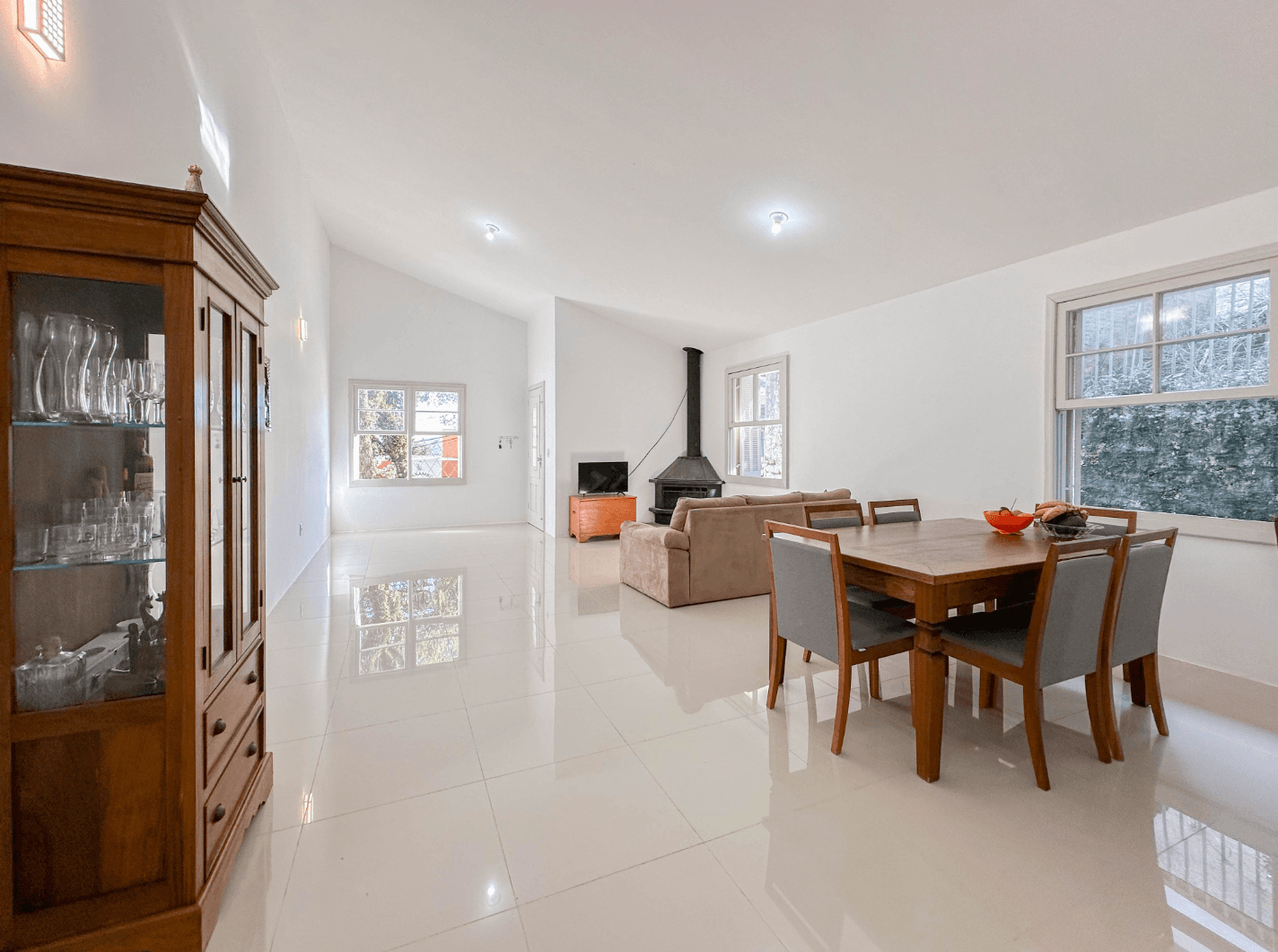 Foto do imóvel Casa com 03 dormitórios à venda no bairro Vila Nova em Novo Hamburgo
